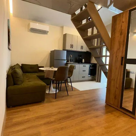 First Line 2 Apartamento *