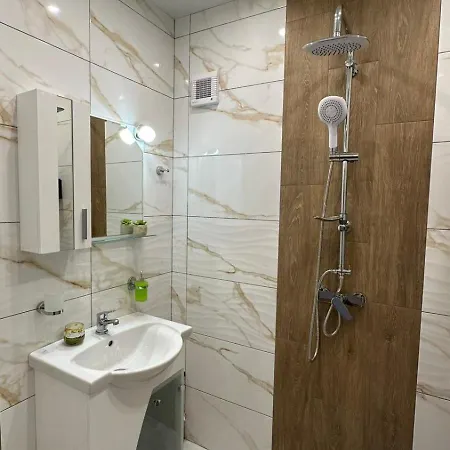 Apartamento First Line 2 *