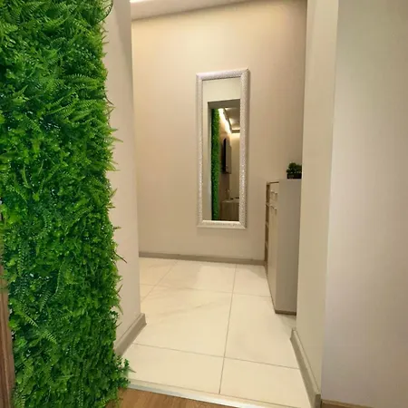 Apartamento First Line 2 *